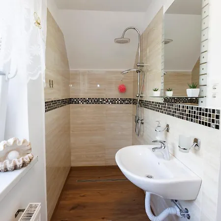 ゲストハウス Wolf ボーヒニ