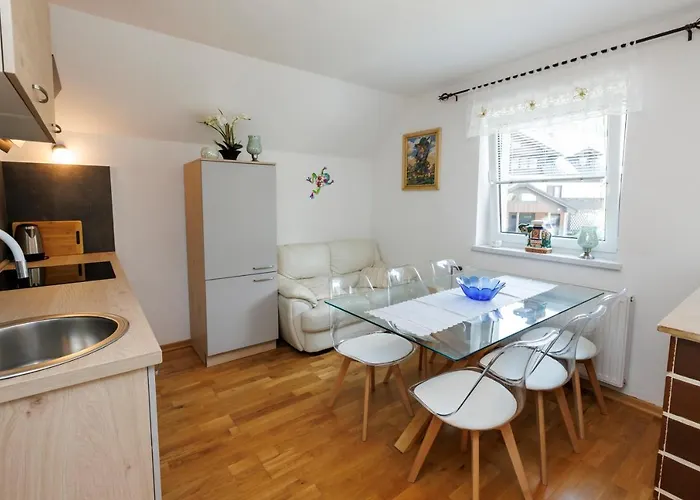 Wolf ゲストハウス ボーヒニ